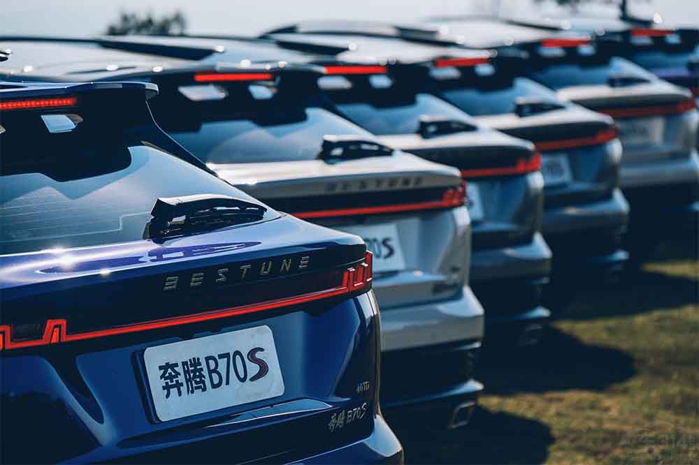 �I��SUV���vB70S����3��18����ʽ����