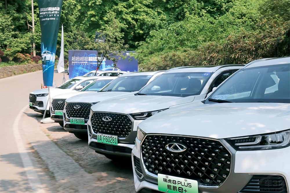 ������8 PLUS �H�ie+�ؑc�@ϲ��������