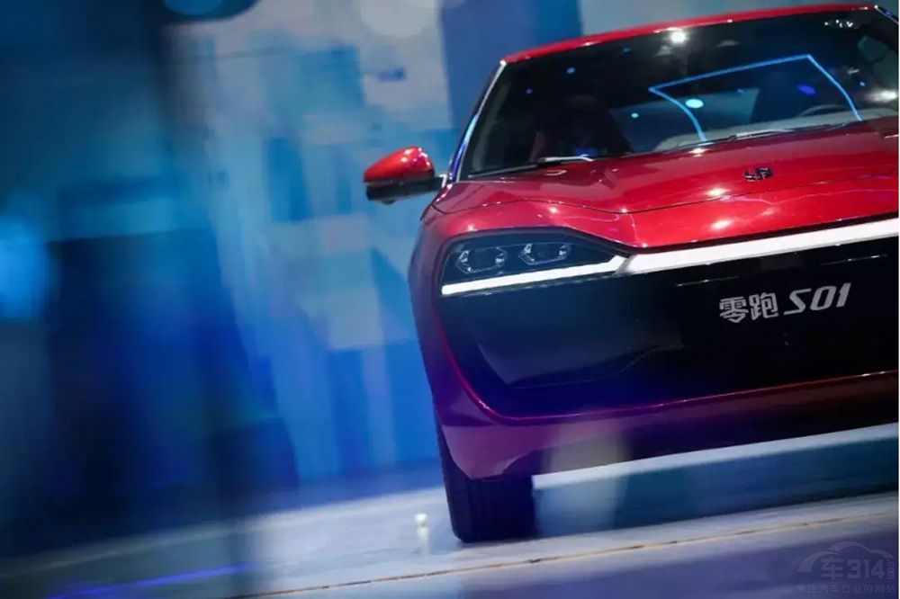 ����C01�A(y��)����С�rӆ�γ����f ��ˮ�ֆ᣿