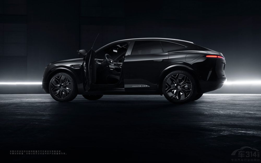 ���S��011 STUDIO�ޕr(sh��)չ����(d��ng) ��վ�ɶ�