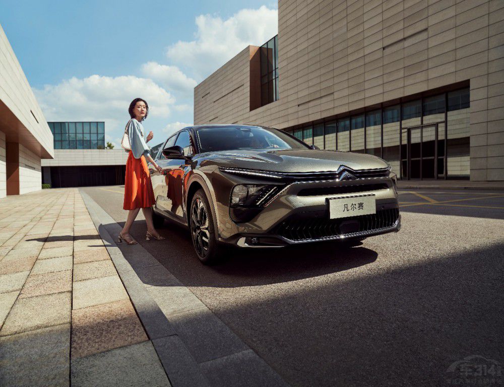 ���u��y�֖|�L(f��ng) ѩ�F������w�48С�r��