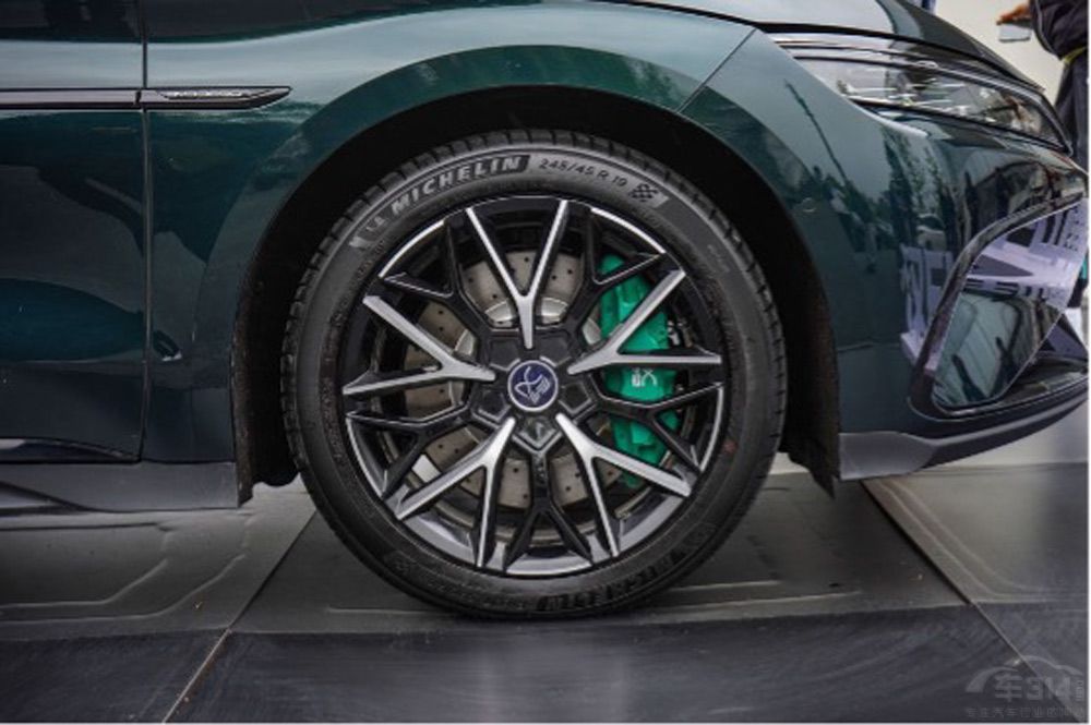 �ȁ���(li��n)���A�鲼�ָ߶� ��ʹ���l(shu��)������