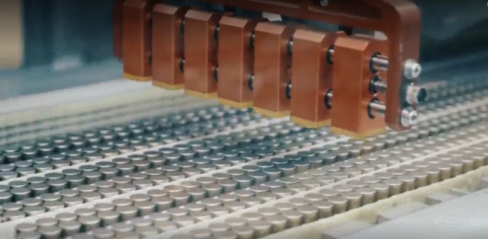 引領(lǐng)新一代人才 特斯拉中國舉辦電池賽事 引領(lǐng)新一代人才 特斯拉中國舉辦電池賽事