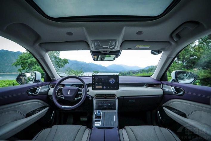 ���FDHT-PHEV�ؑc�����a�N��22.9-26.3�f