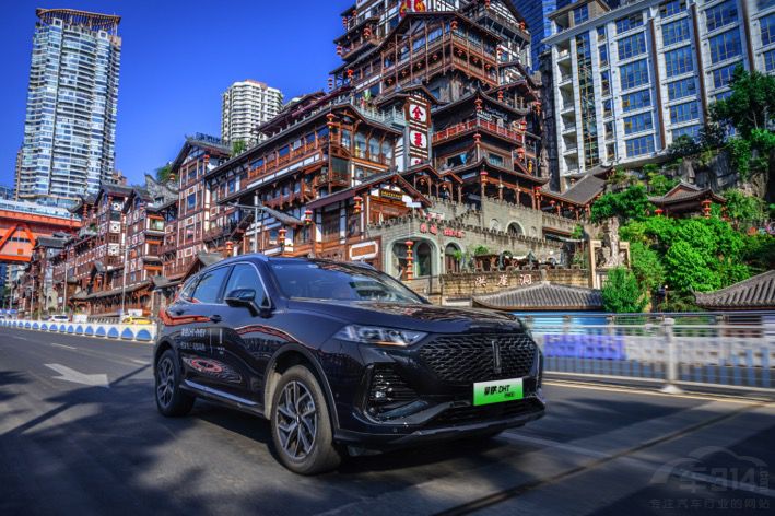 ���FDHT-PHEV�ؑc�����a�N��22.9-26.3�f