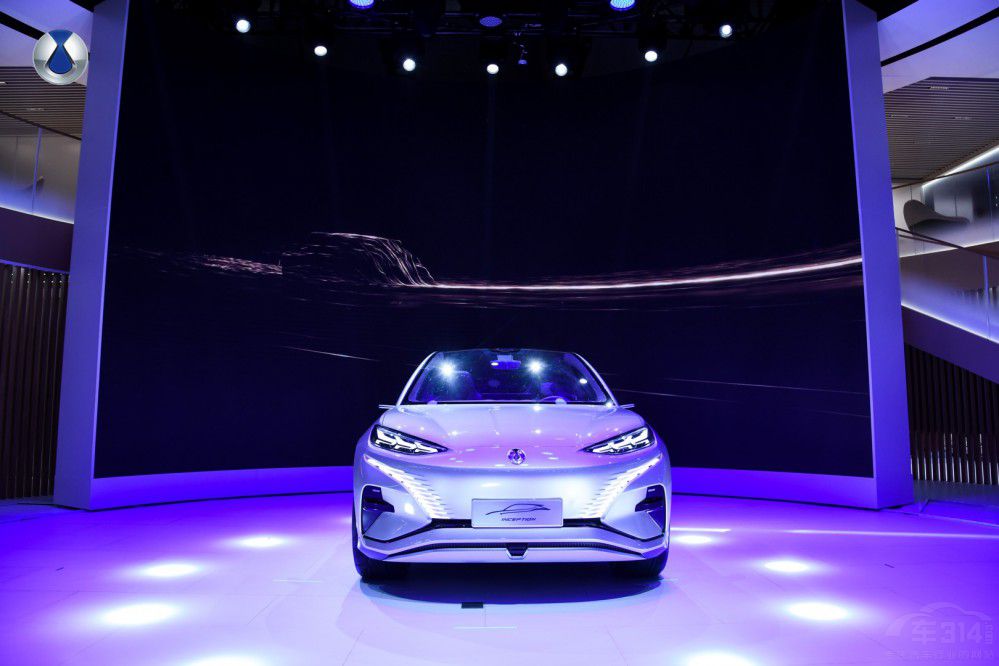 �v��(sh��)�y����SUV����܇(ch��)ȫ�򹫱������س�