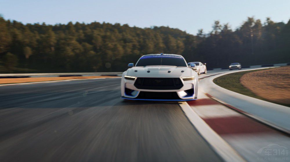 ����Mustang�Ƴ�Mustang Dark Horse܇��