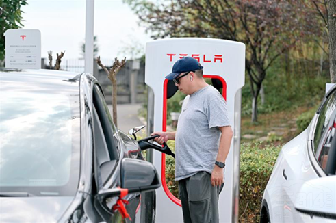 �U(ku��)�󲼾� ��˹���������վ�����Ůɽ