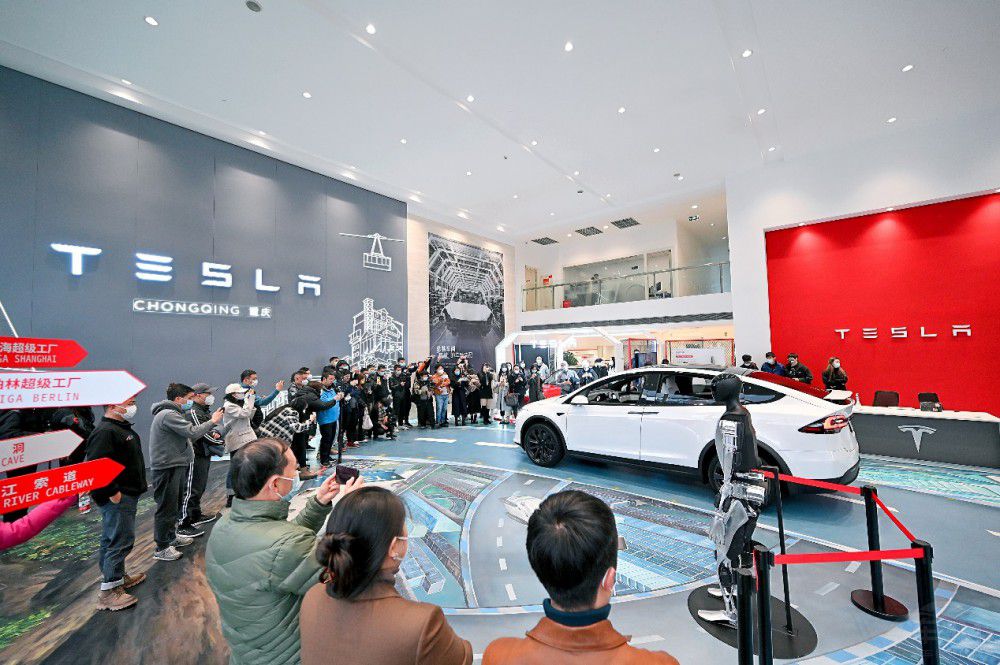 �_�M(j��n)ħ�ù��S ��˹��Model X Plaid���ؑc