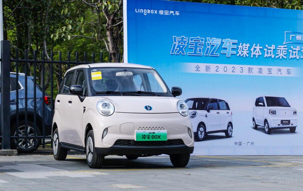 �茚��܇��ꑏV��܇չǰý�wƷ�b��(hu��)��Ļ