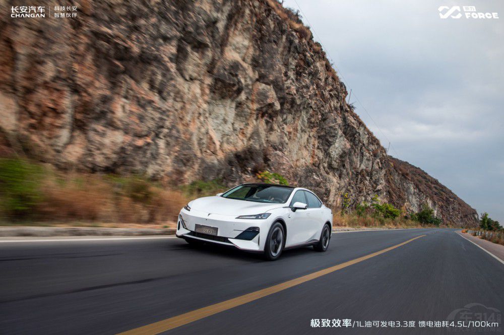 ���{SL03�ɹ�����(zh��n)1200km���L�澳֮��