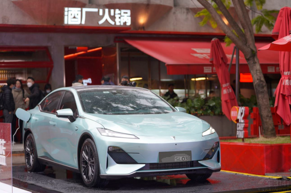 -30����л�������{(l��n)SL03���ݑ�(y��ng)��(du��)����(zh��n)