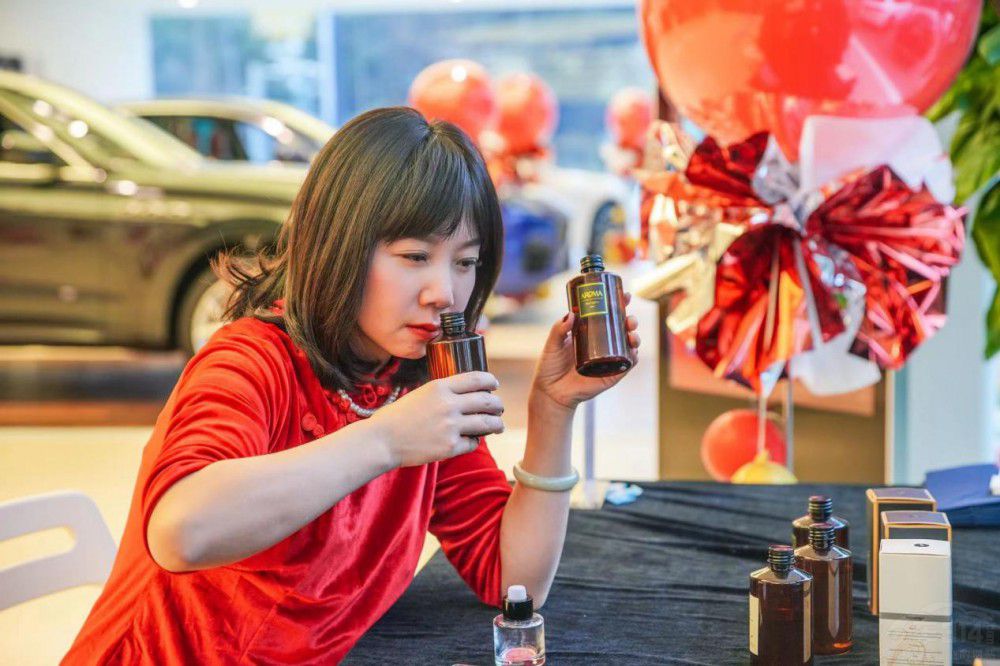 �Ї��������ڙ�(qu��n)��(j��ng)�N�̼��F(tu��n)-�E�|��ɯ����