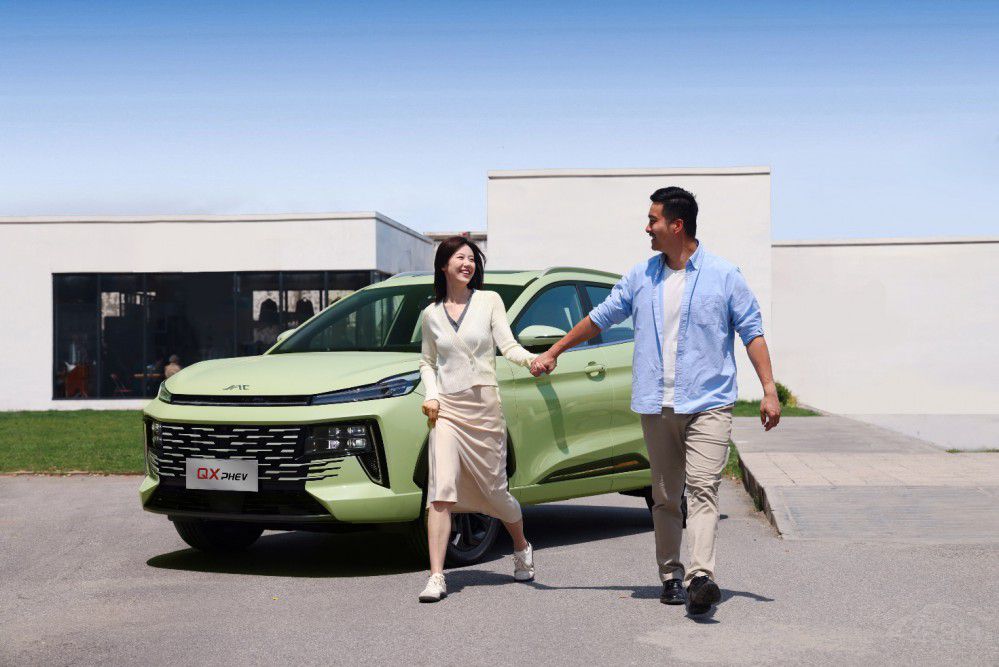 ����늸��»��(d��ng) ����QX PHEV��ʽ������