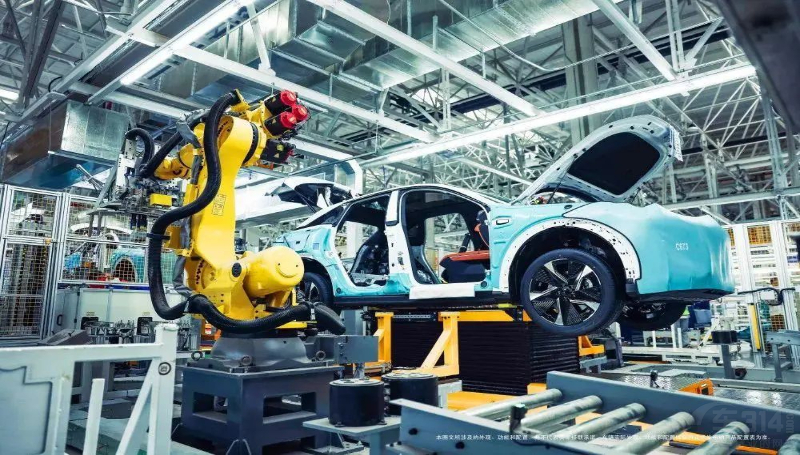 深藍速度:深藍S7量產(chǎn)車大規(guī)模下線發(fā)運 深藍速度:深藍S7量產(chǎn)車大規(guī)模下線發(fā)運