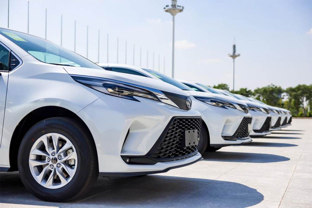 達(dá)沃斯官方貴賓用車—-格瑞維亞閃耀津城 達(dá)沃斯官方貴賓用車—-格瑞維亞閃耀津城