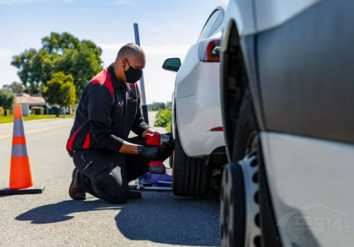 Model Y���ϰ������(n��i)�������ĳ���܇��