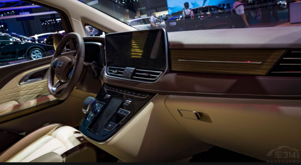 ��܇���� һ�����v�������2023�L(zh��ng)��܇չ