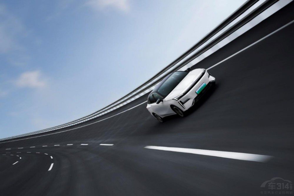 �s��ͬ��(j��) �y��L6���¶��x��һ���{�ؘ�(bi��o)��(zh��n)