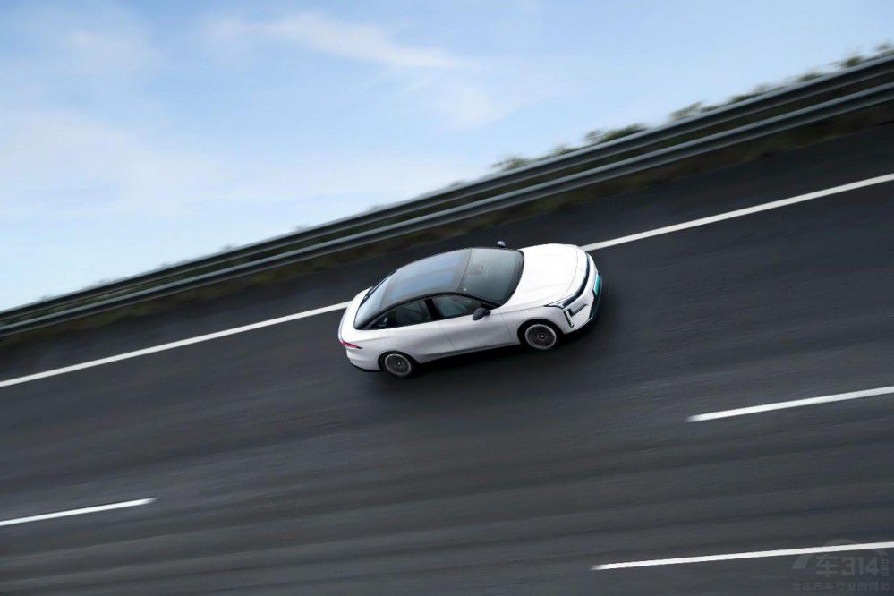 �s��ͬ��(j��) �y��L6���¶��x��һ���{�ؘ�(bi��o)��(zh��n)