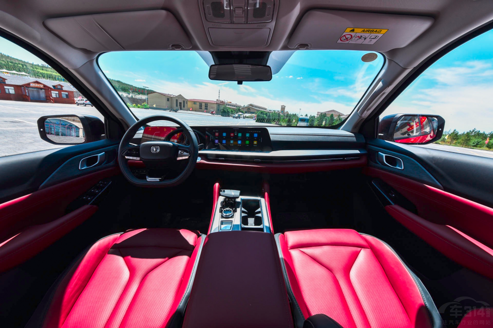 長安覽拓者·探索版上市 售價16.99萬元起 長安覽拓者·探索版上市 售價16.99萬元起