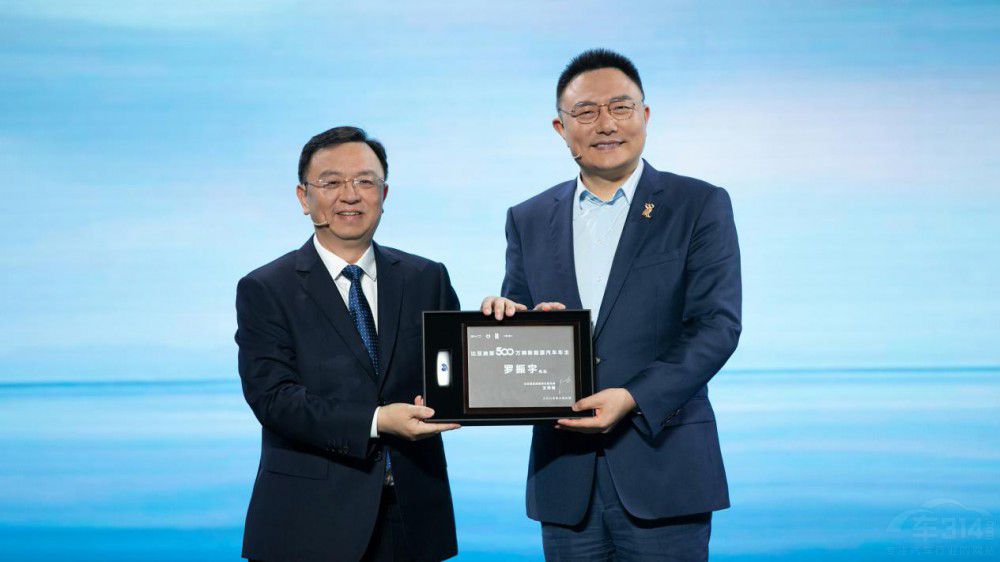 �ȁ����_(d��)�ɵ�500�f(w��n)�v����Դ��܇��ʽ�¾�