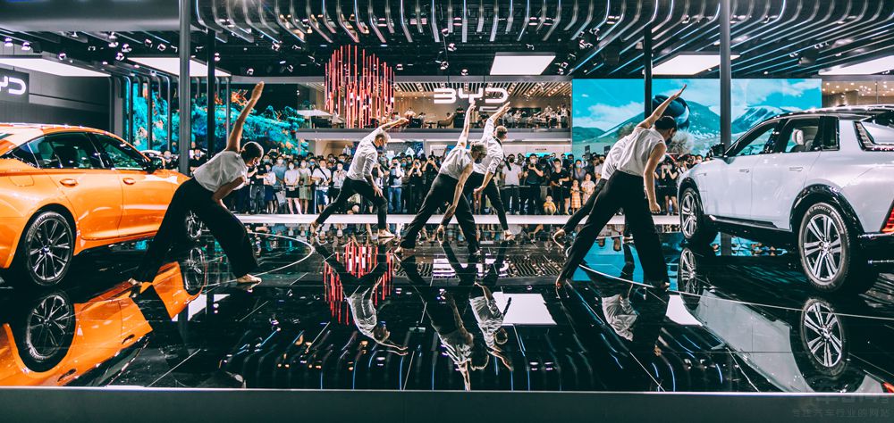 2023�ɶ����H��܇չ�[��8��25���_Ļ��