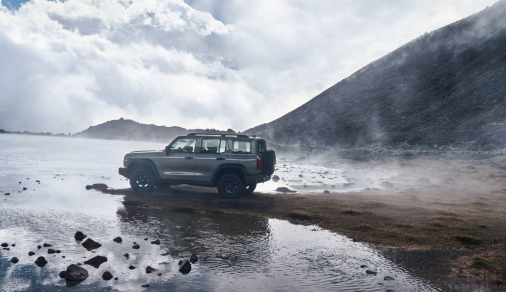 Ӳ��SUV�M��Űl(f��)�� Ⱥ�۠��ԕr���ց���