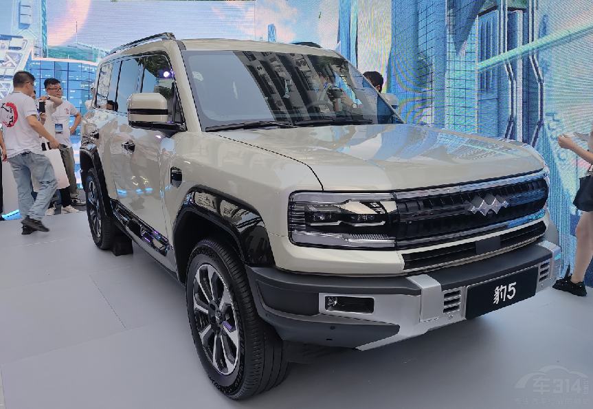 Ӳ��SUV�M��Űl(f��)�� Ⱥ�۠��ԕr���ց���