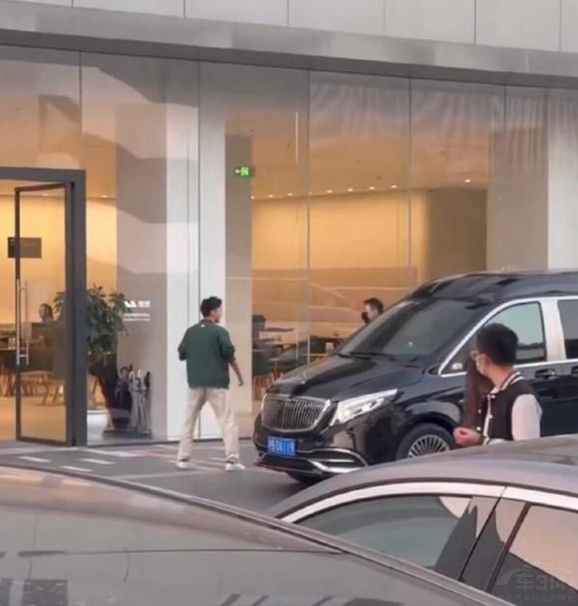 ��˼�I������L9 �Ժ���Q�Ɇ���M9�᣿