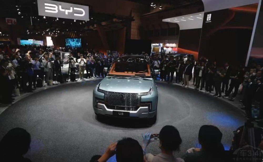 比亞迪亮相東京車(chē)展 帶來(lái)一些“中國(guó)震撼” 比亞迪亮相東京車(chē)展 帶來(lái)一些“中國(guó)震撼”