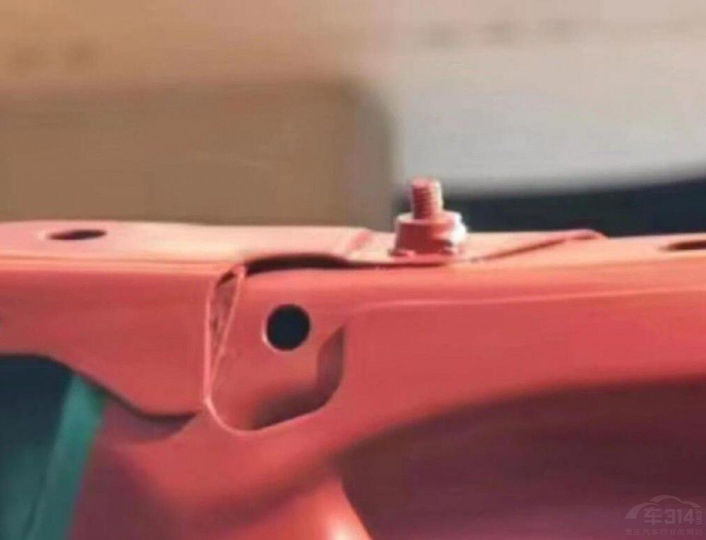 ����MEGA���ݽz�̶�܇����Ц���˼��˂�