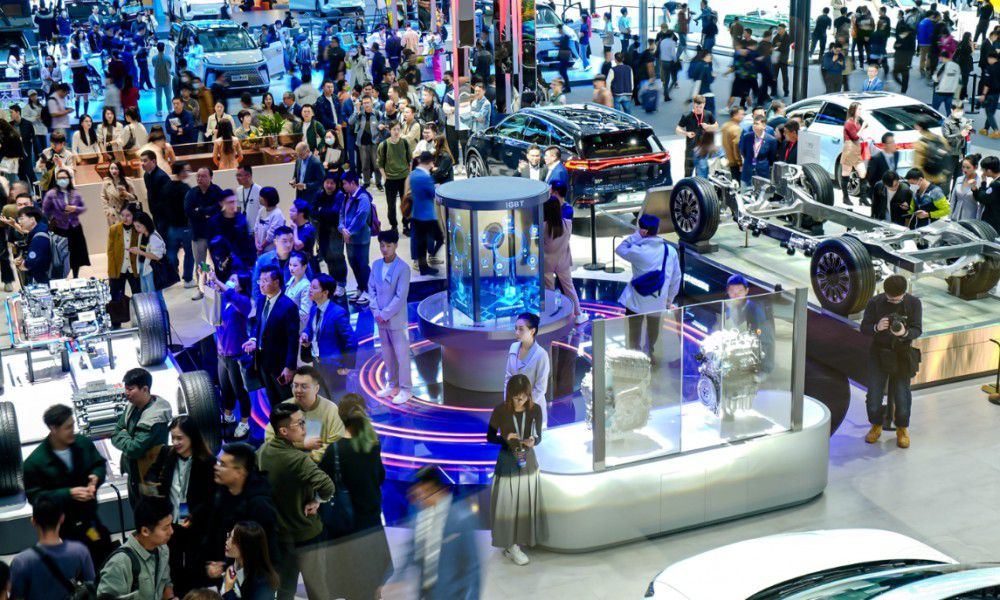 ������r�� �{ʲô�ҰѰײ��u�����r��