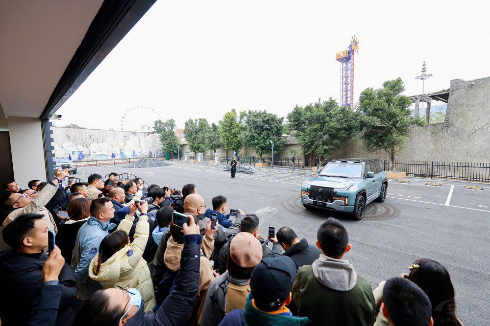 �山���������_�I(y��) ȫ�·չ�F(xi��n)�߶˵�ɫ��