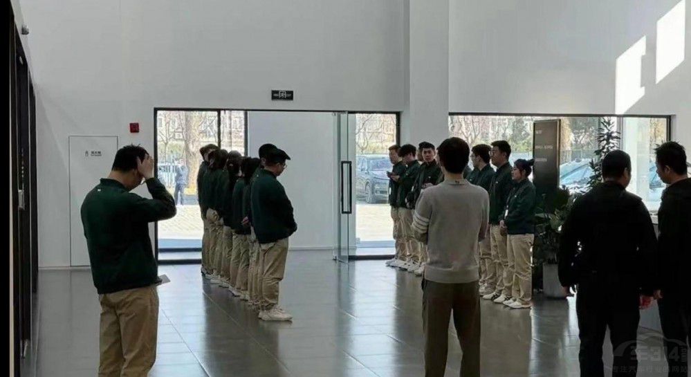 �������ڰ�Փ������������Ε����������ƣ�