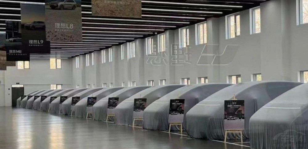 �������ڰ�Փ������������Ε�������������