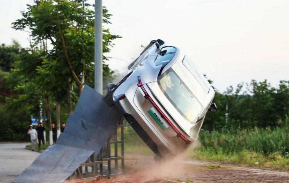 ܇�v��ȫ�ԣ��I��07 EM-P�á��O�ޡ��C��