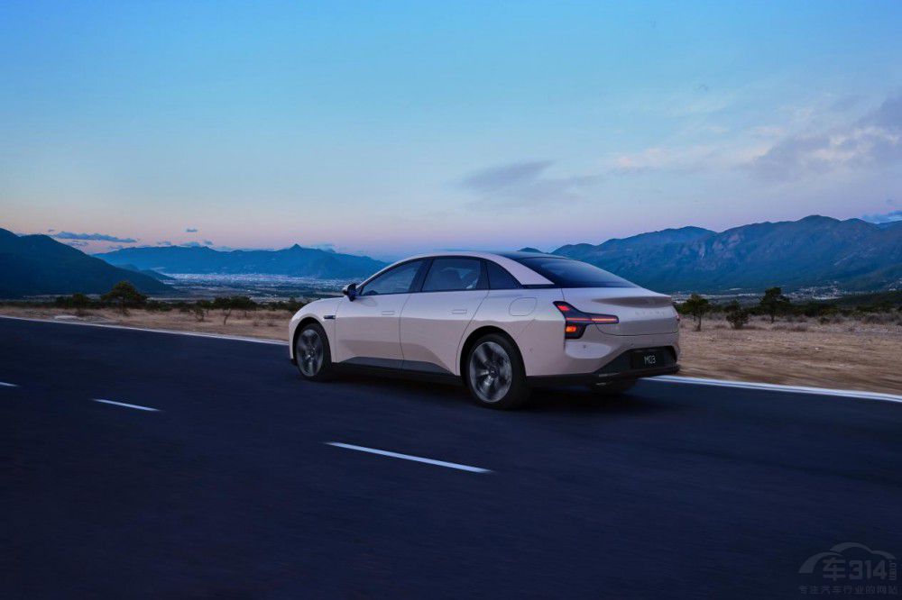 ���ơ��_�o�޿��� С�iMONA M03�_������