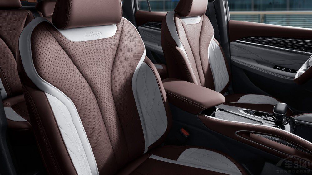 CS75PLUS���¿���ԽL�l(shu��)���ɞ�������SUV