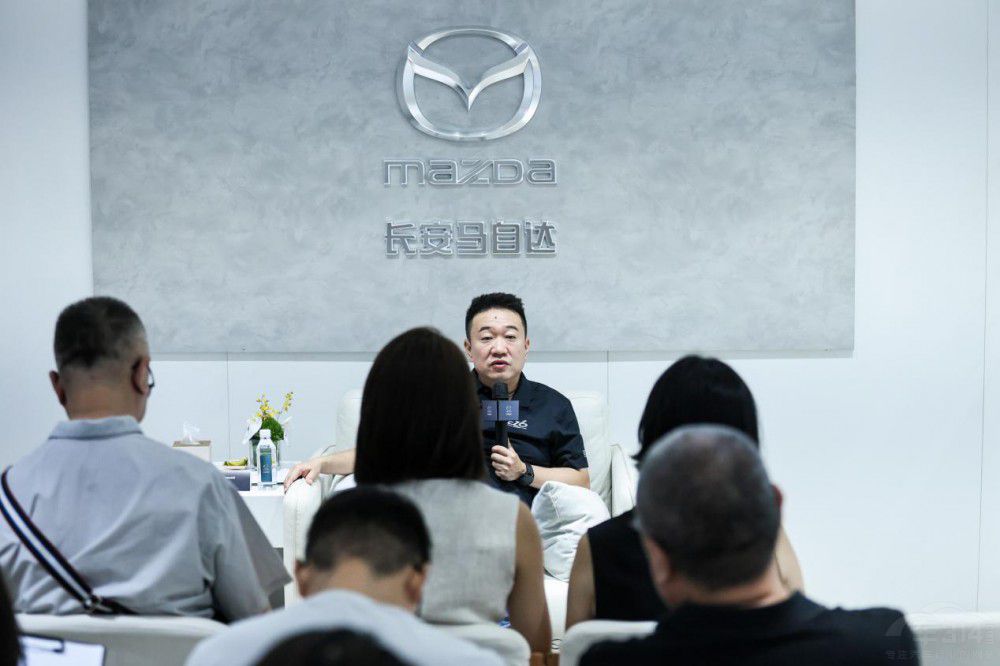 EZ-6�������ֲ����Ї�܇  ������ϵ���Y��