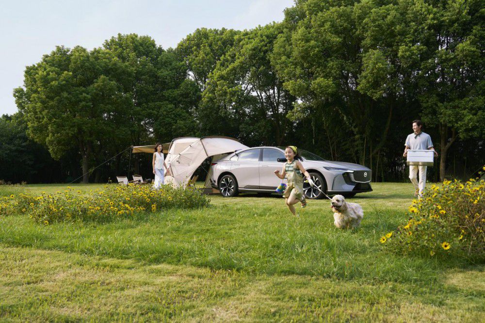 �L(zh��ng)�� �R���_(d��) MAZDA EZ-6��ʽ �_(k��i)�� �A(y��)�ۣ�