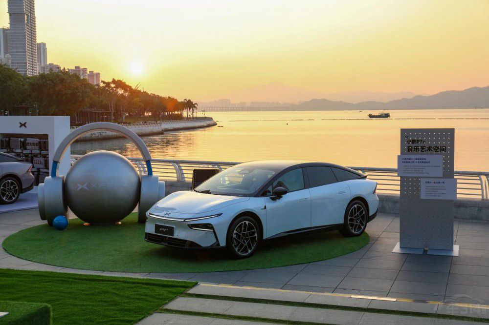 AI��܇С�iP7+�������࣬�_��AI��܇�r��