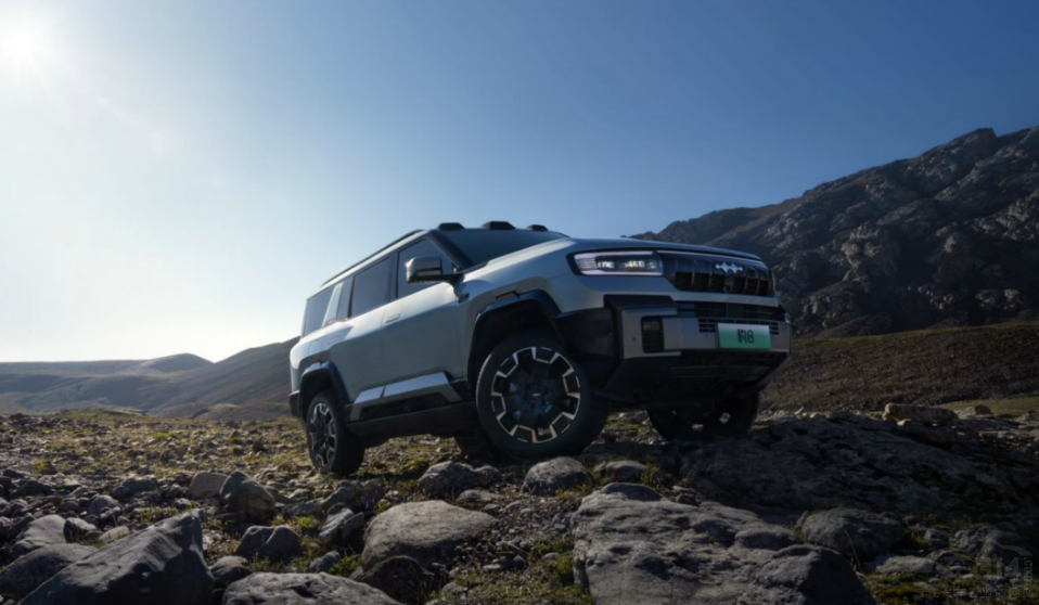 ��ԽҰ�Ć���M9���������̱���8��ʽ�Aӆ