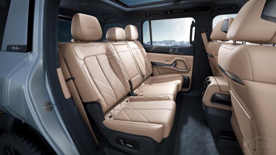 ��ԽҰ�Ć���M9���ˣ����̱���8��ʽ�Aӆ