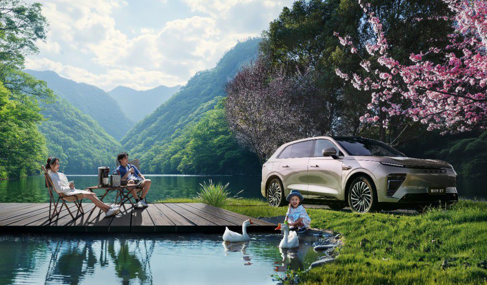 ���A����SUV2025�����У��ۃr17.28�f��  