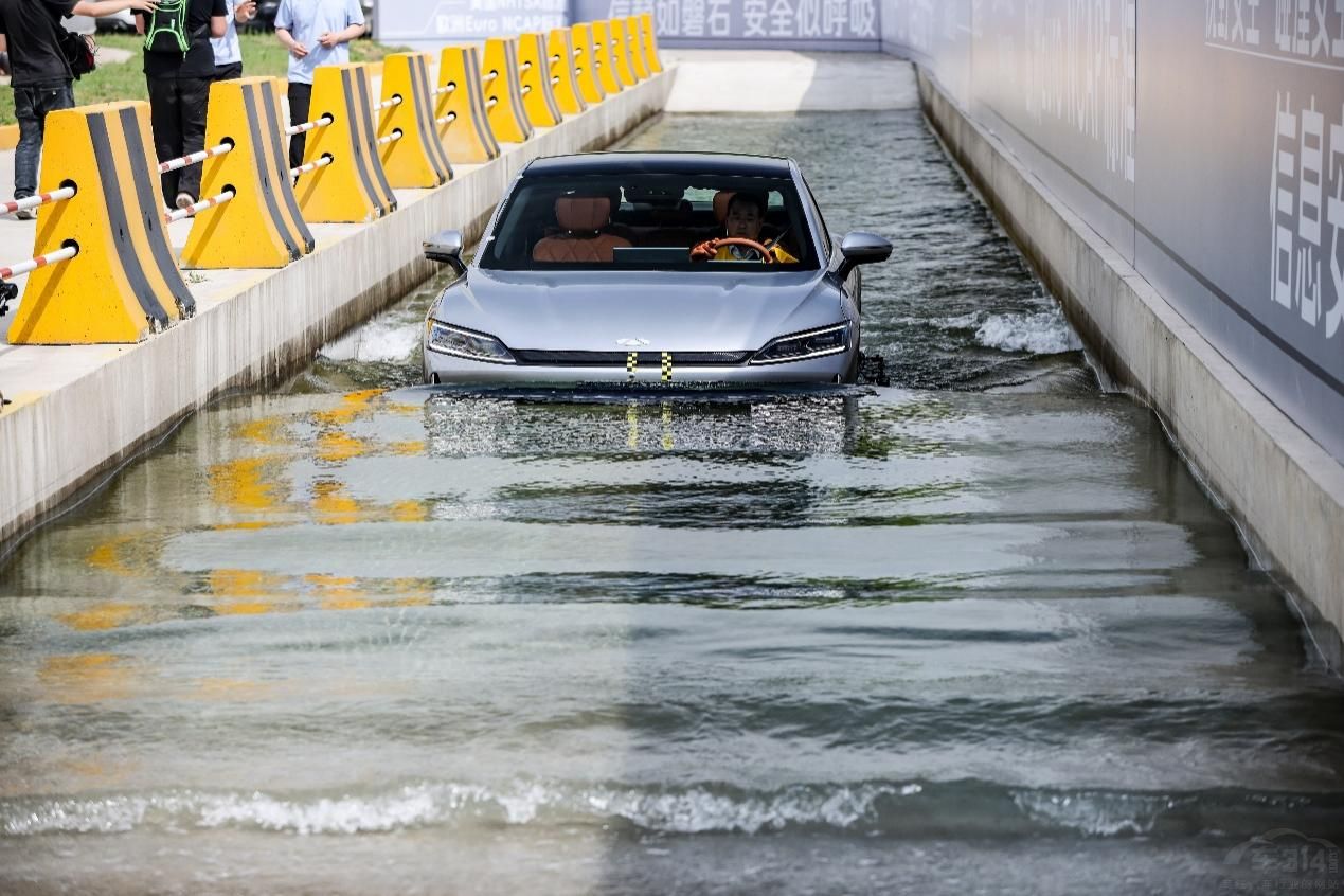 �����׿�C��(j��)�ǻ�����Ş��ʽ�����L(f��ng)��A9L