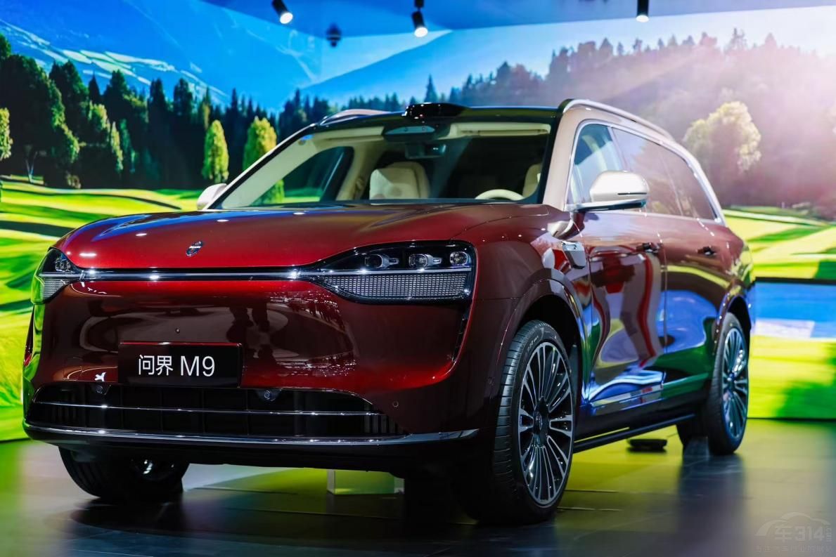 問界2025粵港澳車展 官宣白敬亭品牌摯友 問界2025粵港澳車展 官宣白敬亭品牌摯友