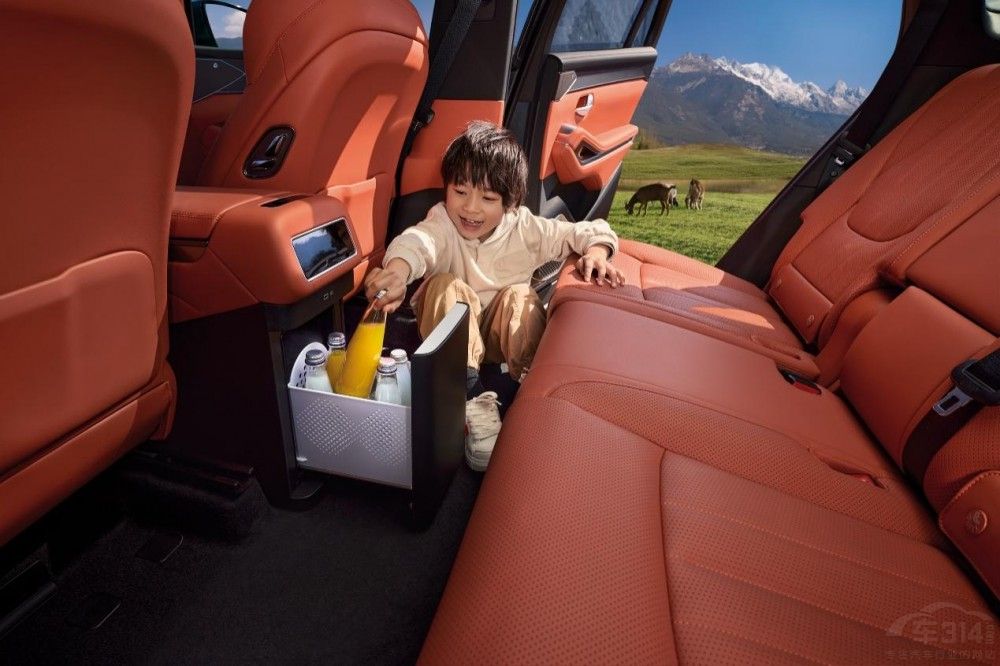 ���ͥ�ĵ�һ�_��ŞSUV�ȁ�����L��ʽ����