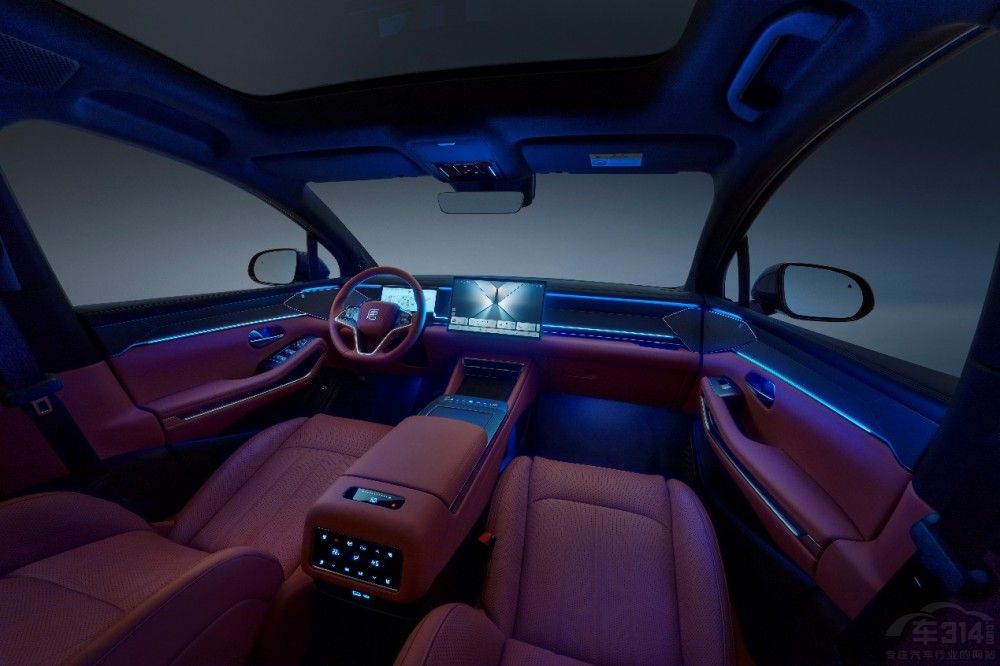 ���ͥ�ĵ�һ�_��ŞSUV�ȁ�����L��ʽ����