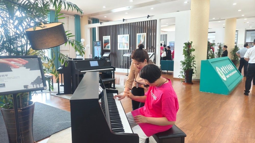 һ���W�Ͽ͑��P(gu��n)���Є�(d��ng) �c܇���Ĺ���֮�s